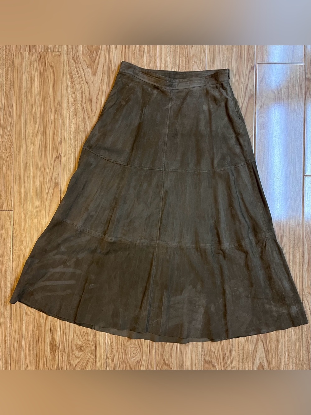 Very Good Condition* Massimo Dutti Suede Leather Flared Midi Skirt, size M